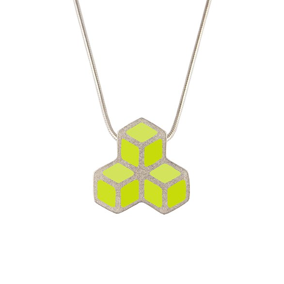 Cube trois pendant 2