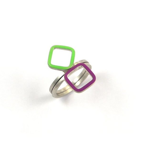 Carré stackable ring