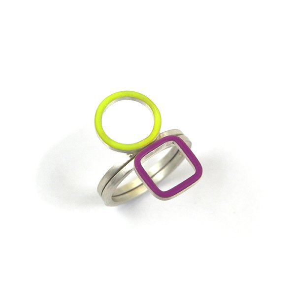 Carré stackable ring
