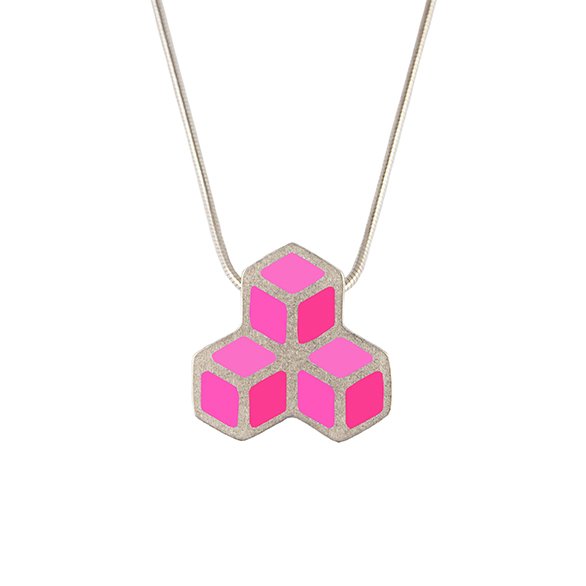Cube trois pendant 2