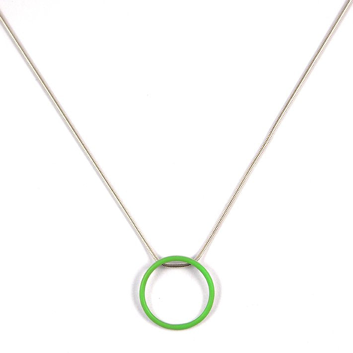 Cercle pendant - medium - on 16'' snake chain